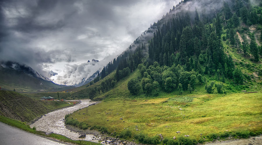 Kashmir in monsoon| best time to visit Kashmir