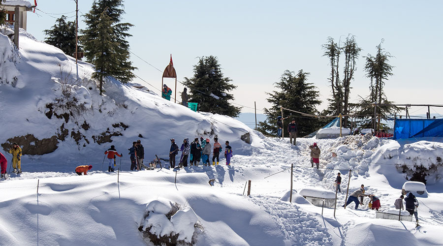 snow activities in himachal, things to do in Himachal Pradesh